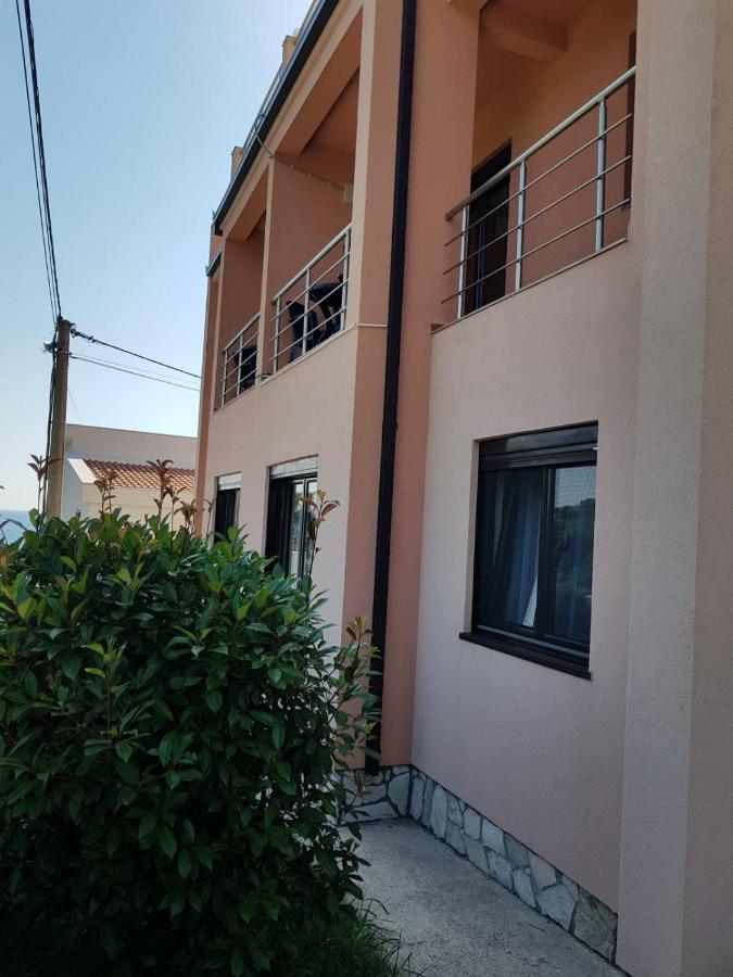 אוטייהא Villa Persik מראה חיצוני תמונה