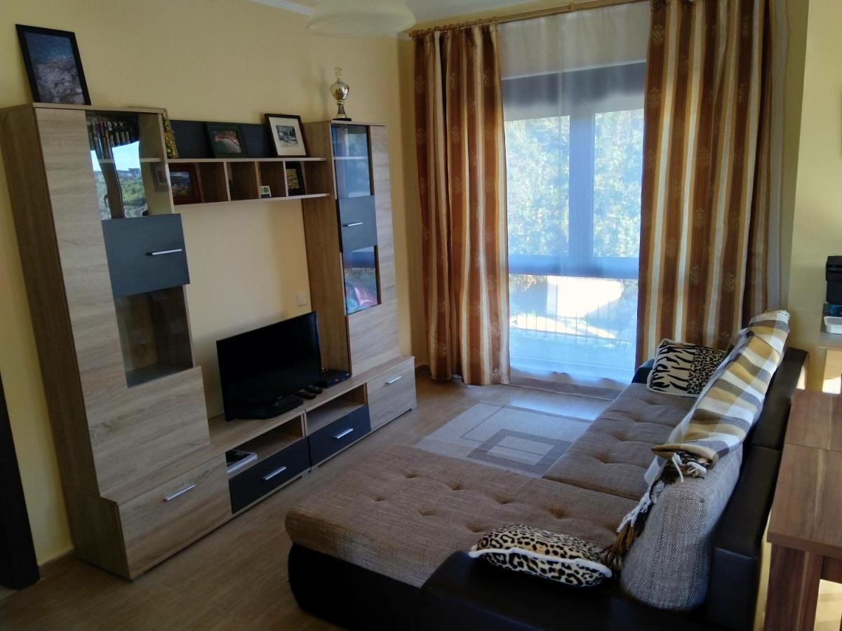 אוטייהא Villa Persik מראה חיצוני תמונה