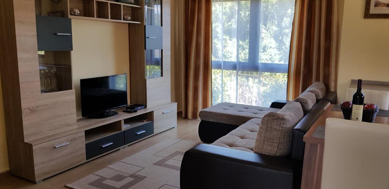 אוטייהא Villa Persik מראה חיצוני תמונה