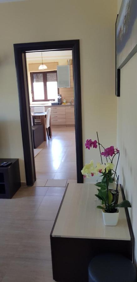 אוטייהא Villa Persik מראה חיצוני תמונה
