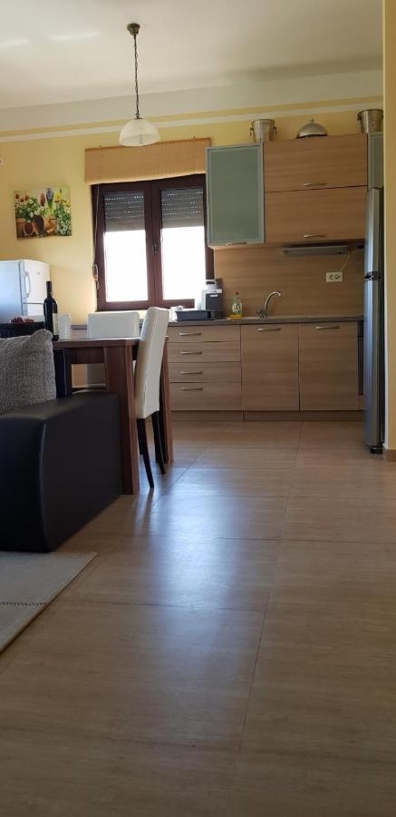 אוטייהא Villa Persik מראה חיצוני תמונה